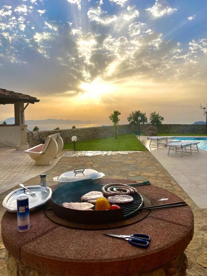 Villa Romitello Con Piscina Total Relax Борджетто Экстерьер фото