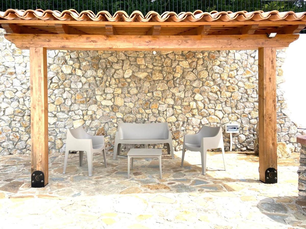 Villa Romitello Con Piscina Total Relax Борджетто Экстерьер фото